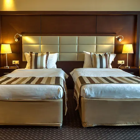 Radisson 4*